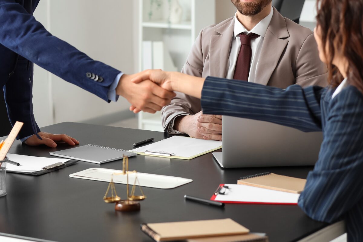 Dispute resolution with a damage appraiser

